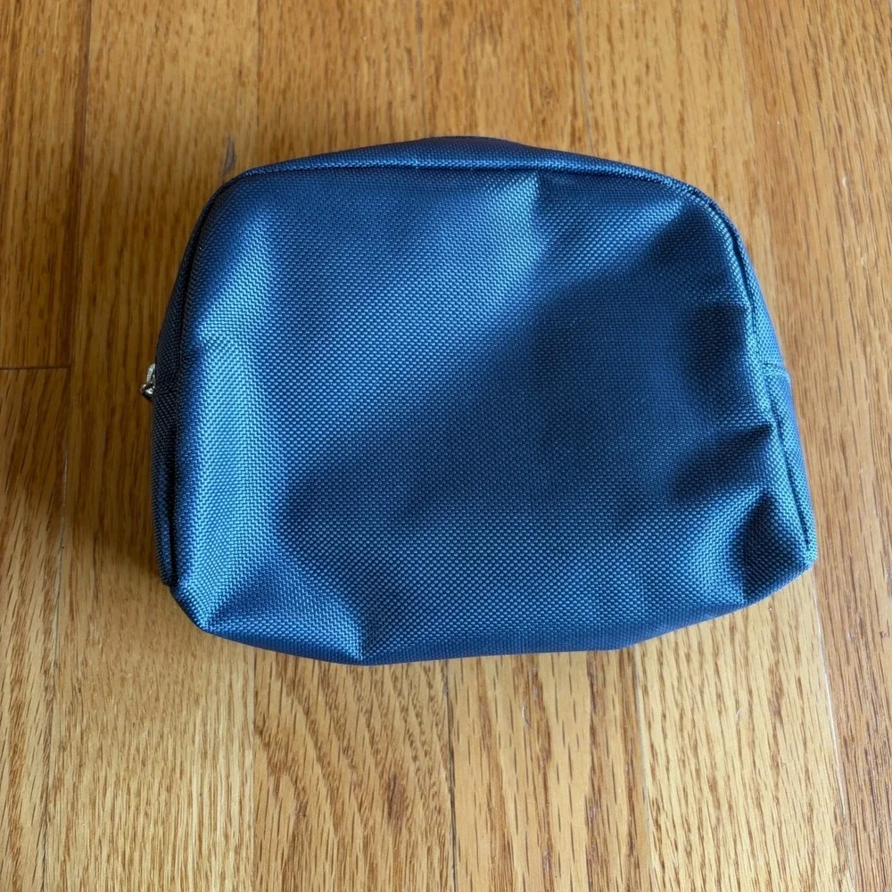 2 TUMI Delta Air Lines Amenity Travel Kit Bags Blue Black Leather Trim 1 Partial